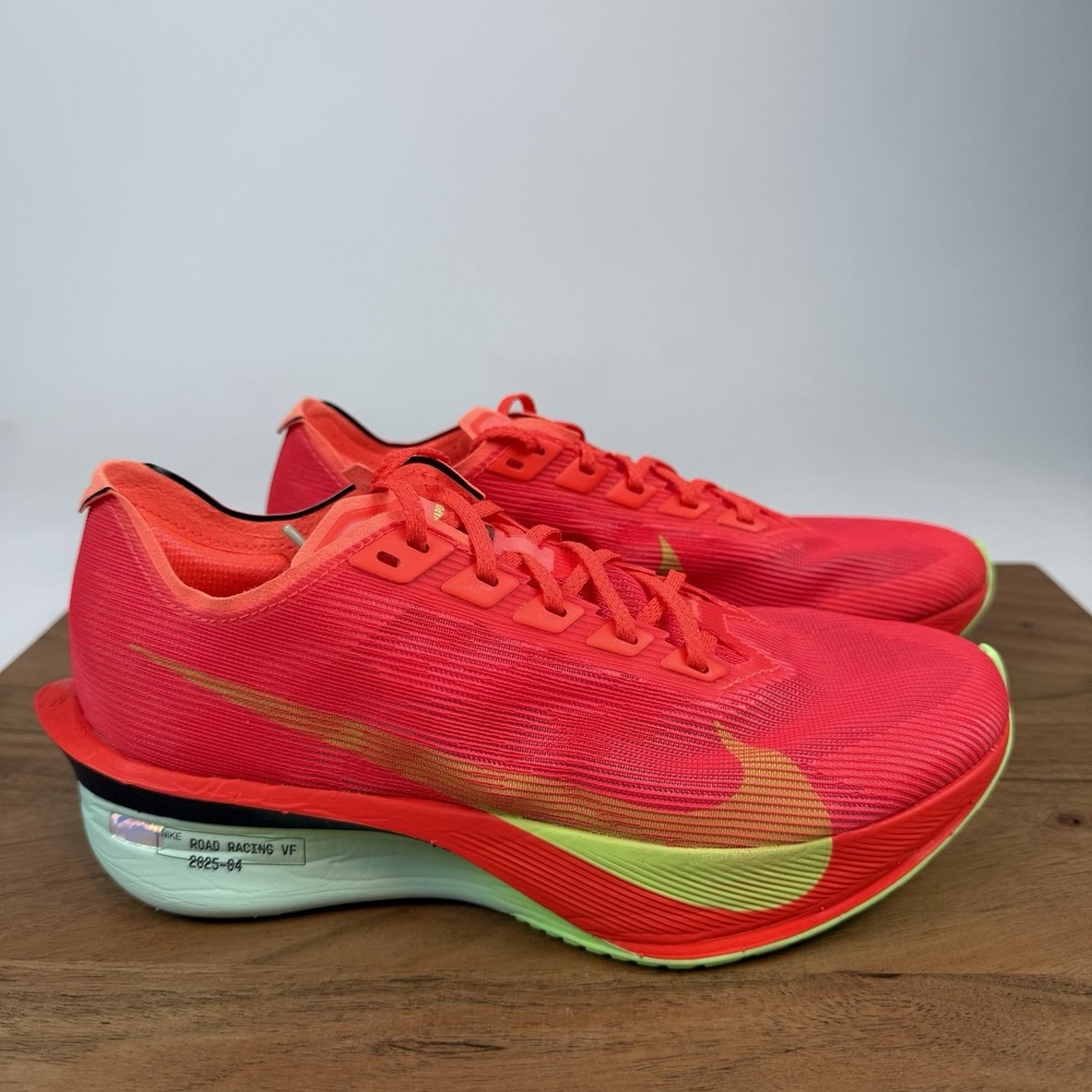New Womens Nike ZoomX Vaporfly Next% 4 Bright Crimson Shoes Sneakers 7.5 M